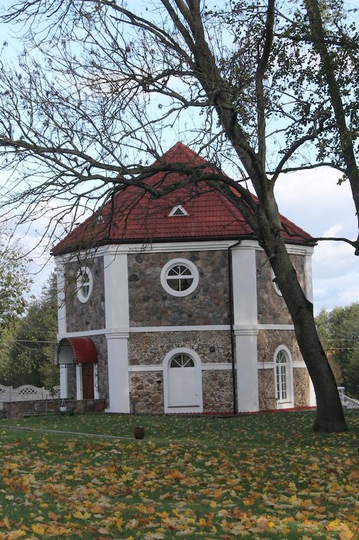Отель Karalinski Falvarok Tyzengauza Королино Экстерьер фото